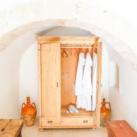 Trullo Essenza-trulli Anti Charme & Relax Bed and breakfast Alberobello