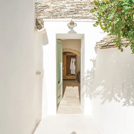Trullo Essenza-trulli Anti Charme & Relax Bed and breakfast Alberobello